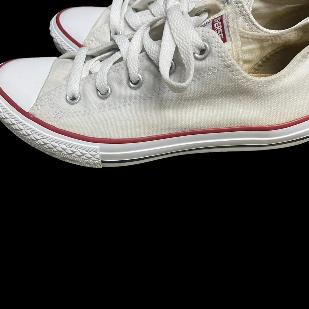 CONVERSE CHUCK TAYLOR ALL STAR LOW BIG GRADE SCHOOL LIFESTYLE SHOES Size 3